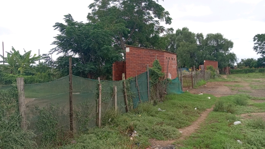 2 Bedroom Property for Sale in North Addo Road Phase 1 Eastern Cape